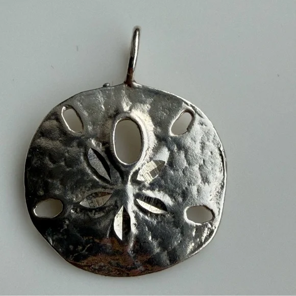 925 Sterling Silver Sand Dollar Small Dainty Charm Pendant - Picture 7 of 9